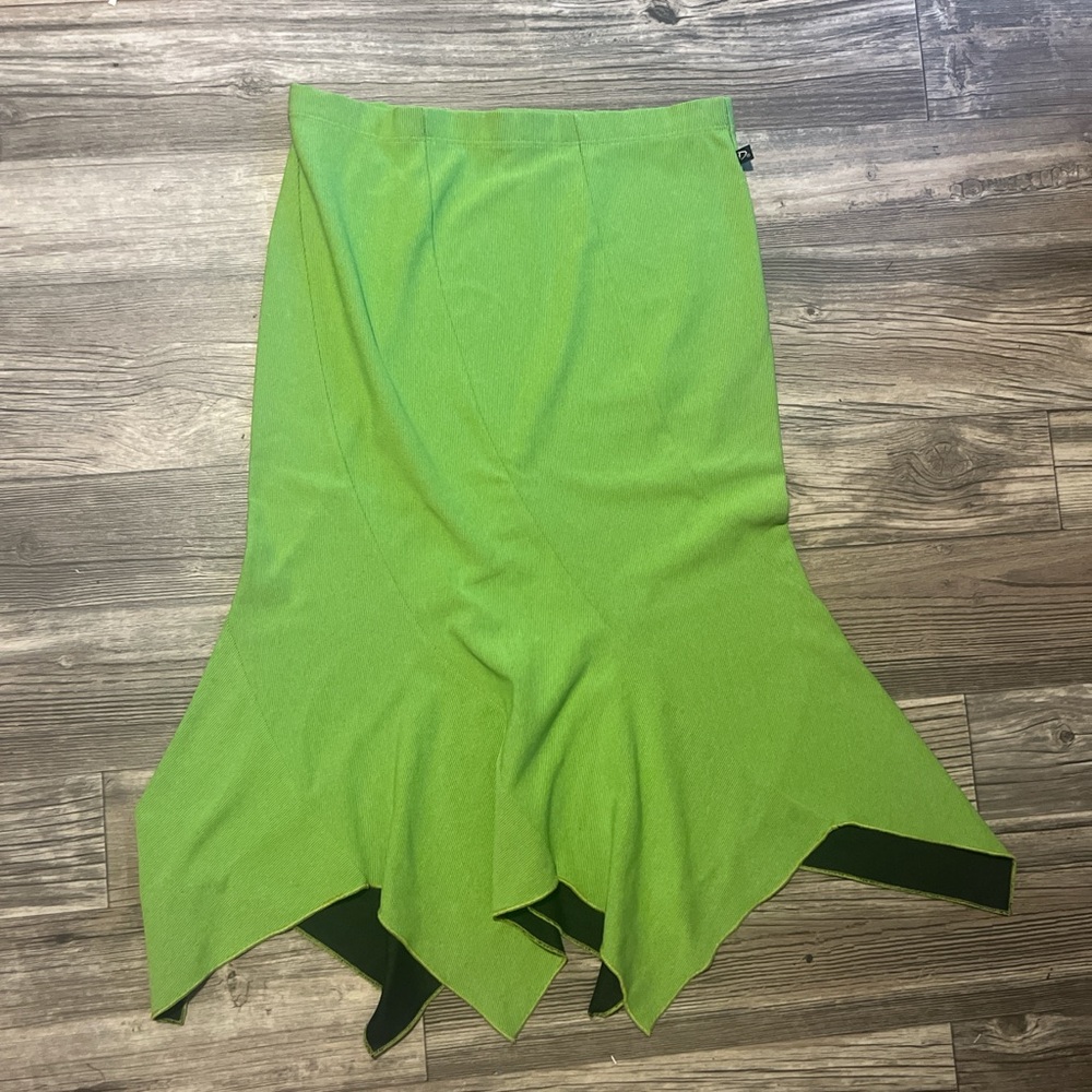 Green assymetrical skirt